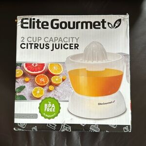 Elite Gourmet 2-Cup Citrus Juicer